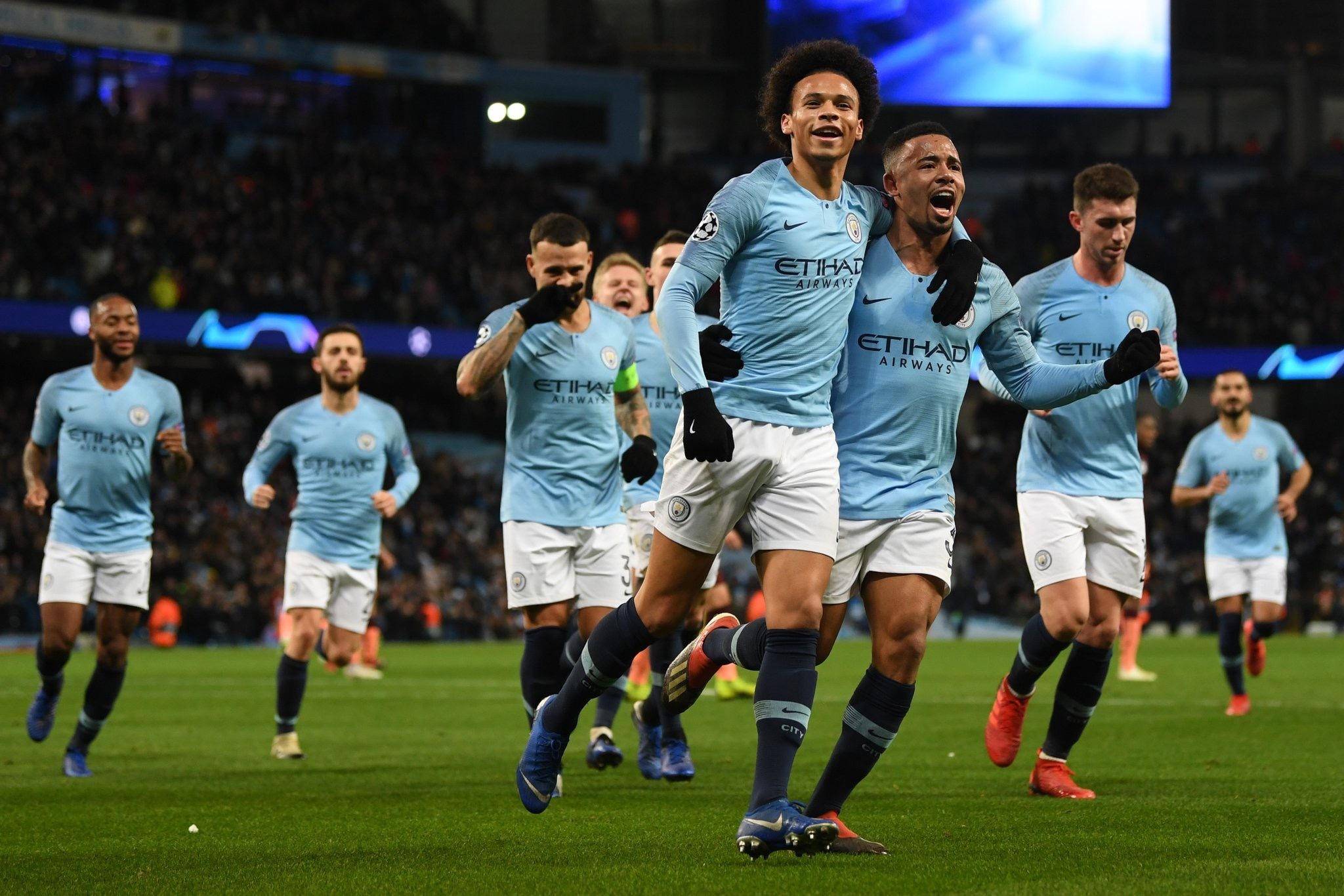 一场充满悬 一场充满悬